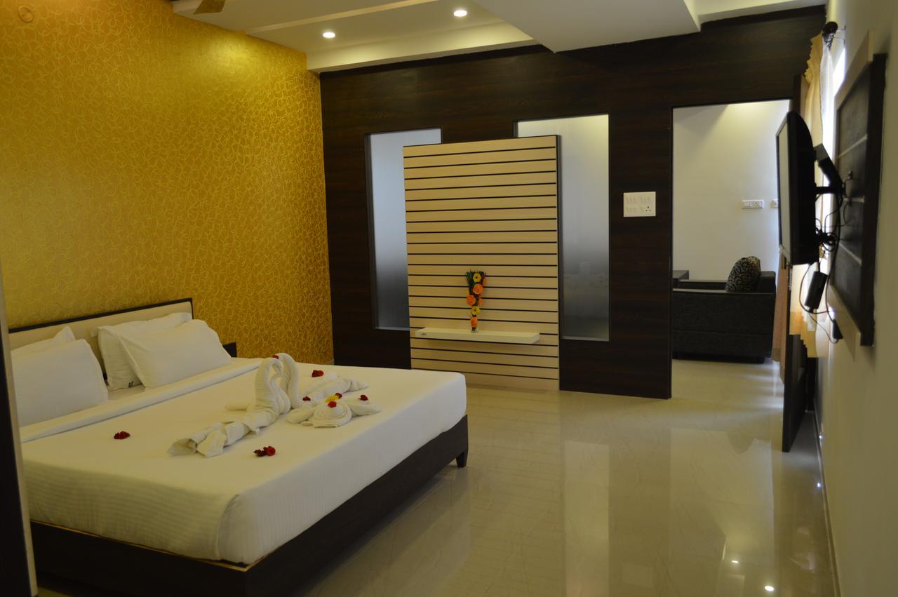 Hotel Ambai Grand Ambāsamudram Exterior foto