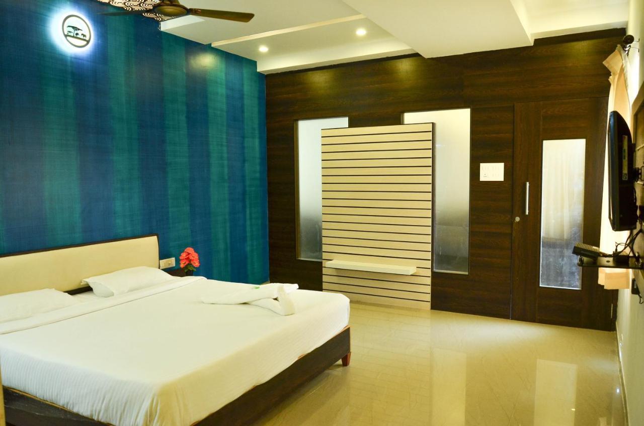 Hotel Ambai Grand Ambāsamudram Exterior foto